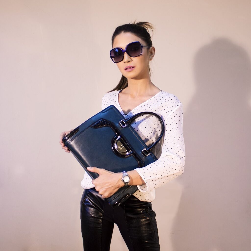 handbags, fashion, editorial-2251083.jpg